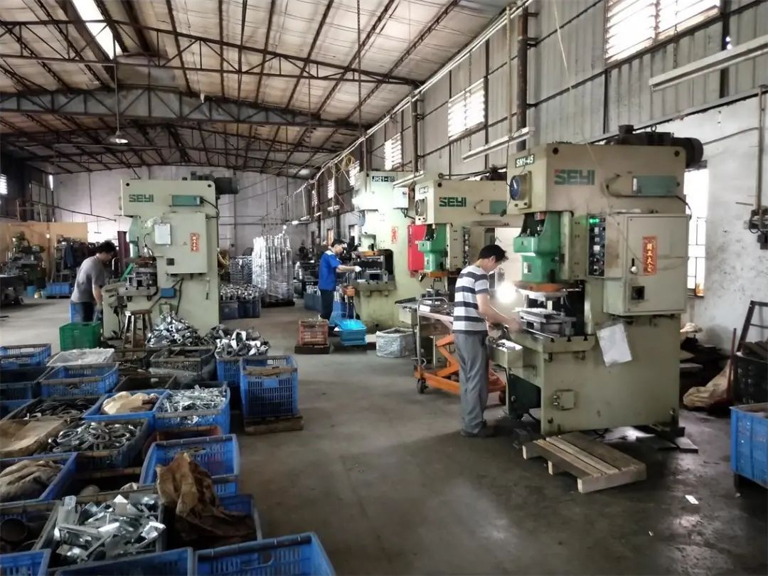 五金加工廠有機(jī)廢氣異味控制，Dejing的凈?除臭劑如何做到？