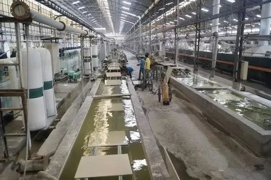 陶瓷廠廢氣惡臭讓人苦不堪言，Dejing的凈?除臭劑幫助企業(yè)達標排放！.jpg