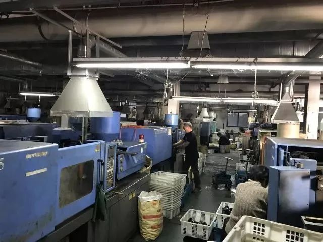 Dejing的凈??制鞋廠除臭劑，治理?yè)]發(fā)性有機(jī)化合物(VOC)廢氣.jpg